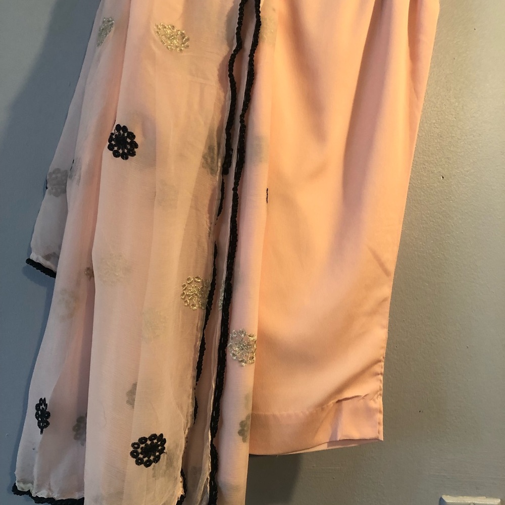 Pakistani Ladies dress